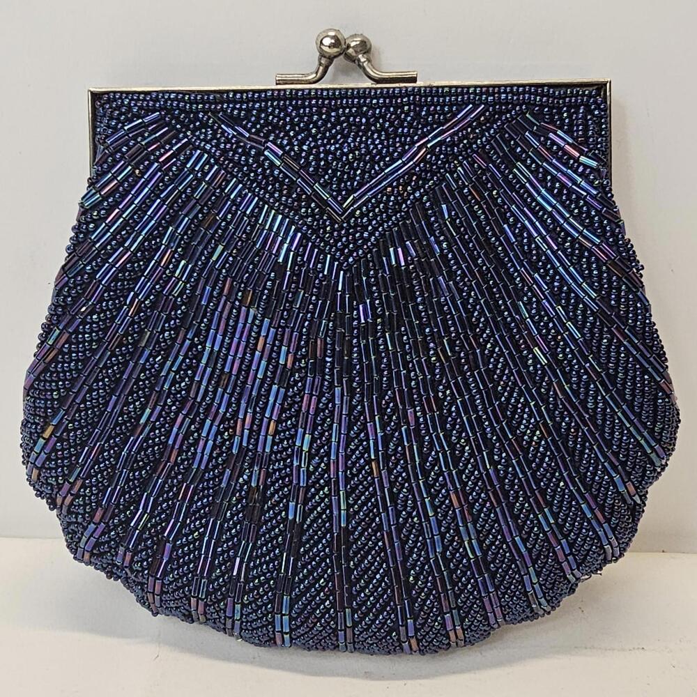 Retro Evening Clutch Purse Clam Shell Beaded EUC Vintage Stylish